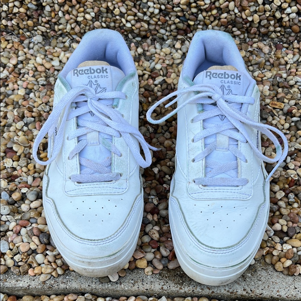 Reebok Kids Sneakers in White and Blue